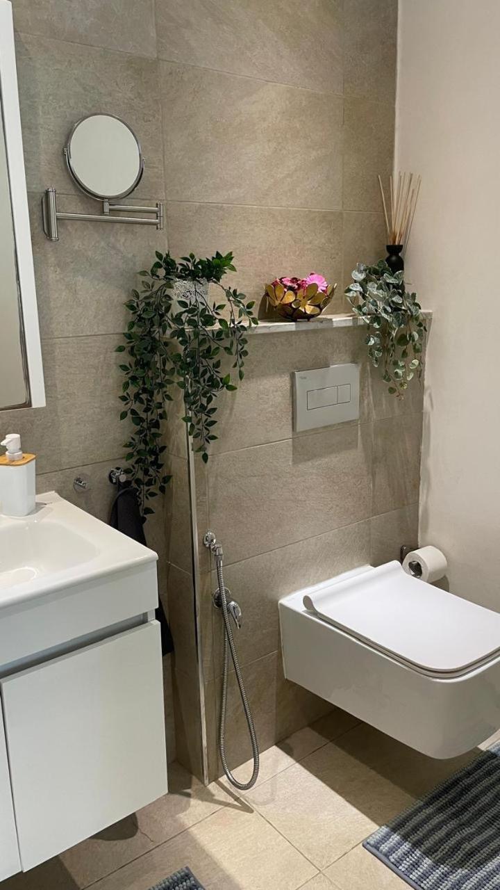 Schoene, Ruhige Neuwertige 127Qm Ferienwohnung Sidi Daoud Exterior photo